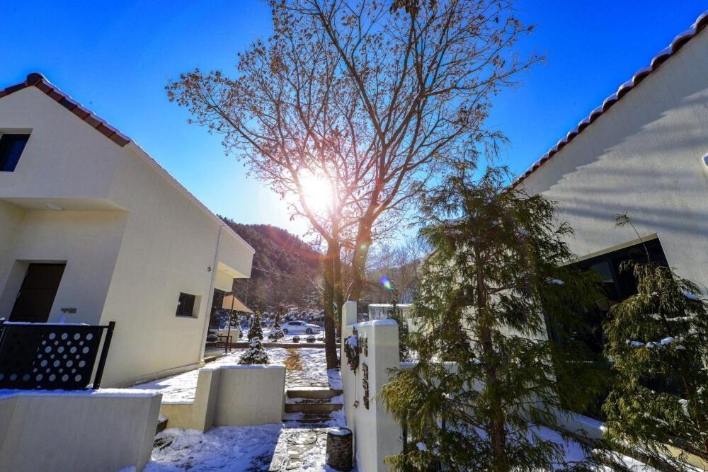 Sarongde Bangdong Hotel Chuncheon Exterior photo