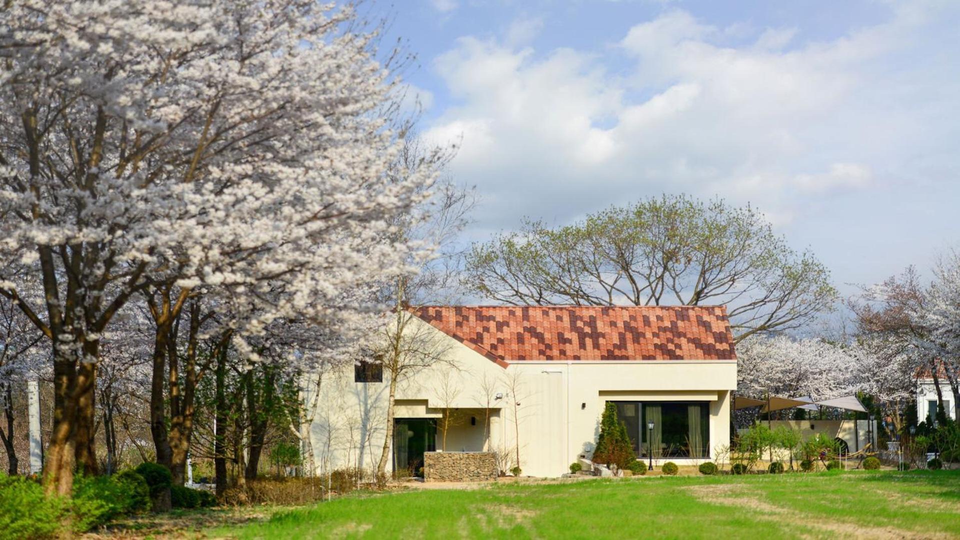 Sarongde Bangdong Hotel Chuncheon Exterior photo